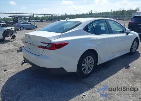 2025 Toyota Camry Xse z USA, uszkodzony, nr VIN 4T1DAACK3SU028836